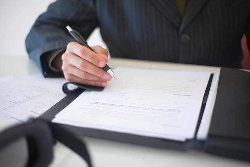 signing document